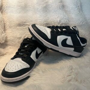 panda nike dunks black and white